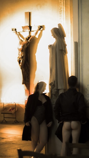 Jesus, une photo de la collection "Performance, ou le nu interdit" par Les Chevaliers Photographes.